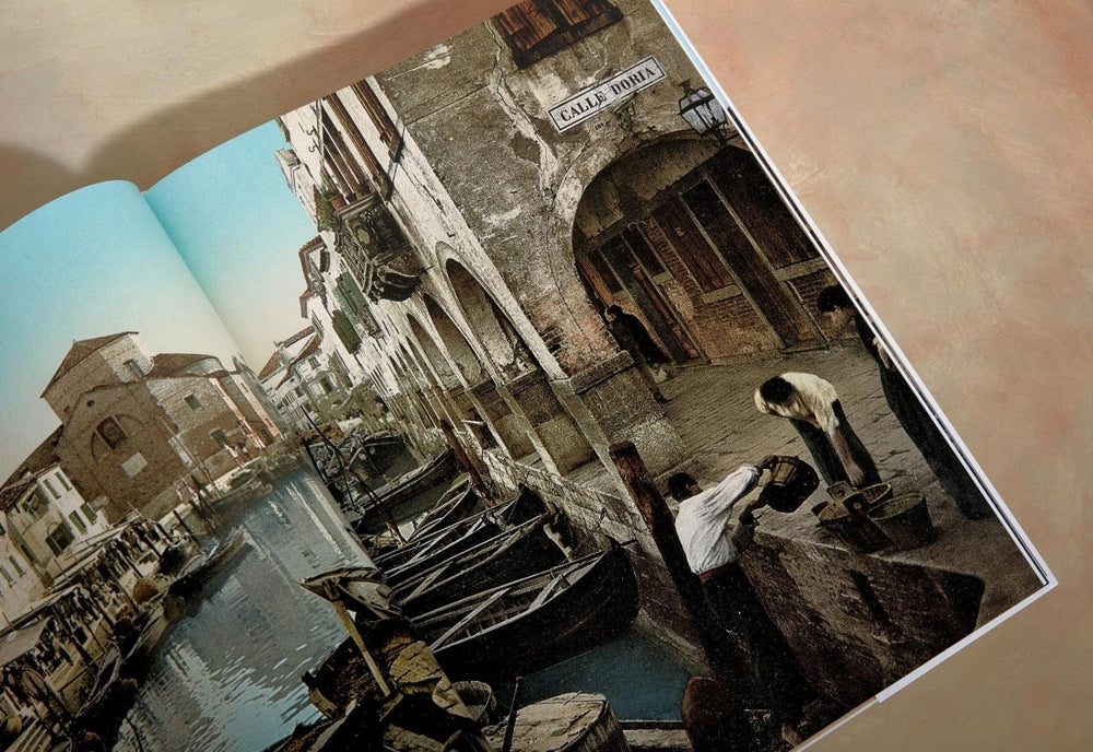 
                      
                        TASCHEN Italy around 1900 (Spanish, English, Italian)
                      
                    