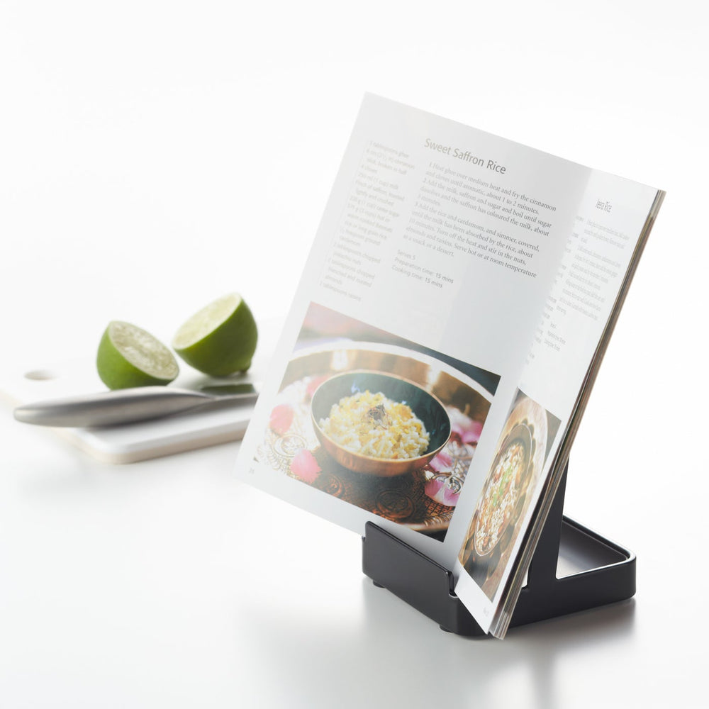 
                      
                        Steel Lid & Ladle Stand
                      
                    
