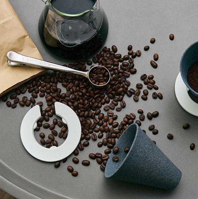 
                      
                        cerapotta Japanese Porous Stone Coffee Brewer - lily & onyx
                      
                    