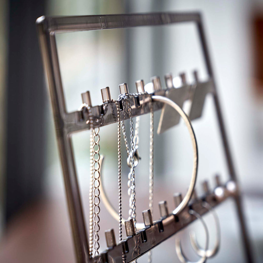 
                      
                        RIN Jewelry Organizer
                      
                    