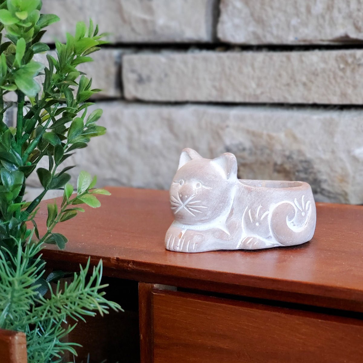 KORISSA Handmade Terracotta Cat Tea Light Holder - Natural Clay Candle