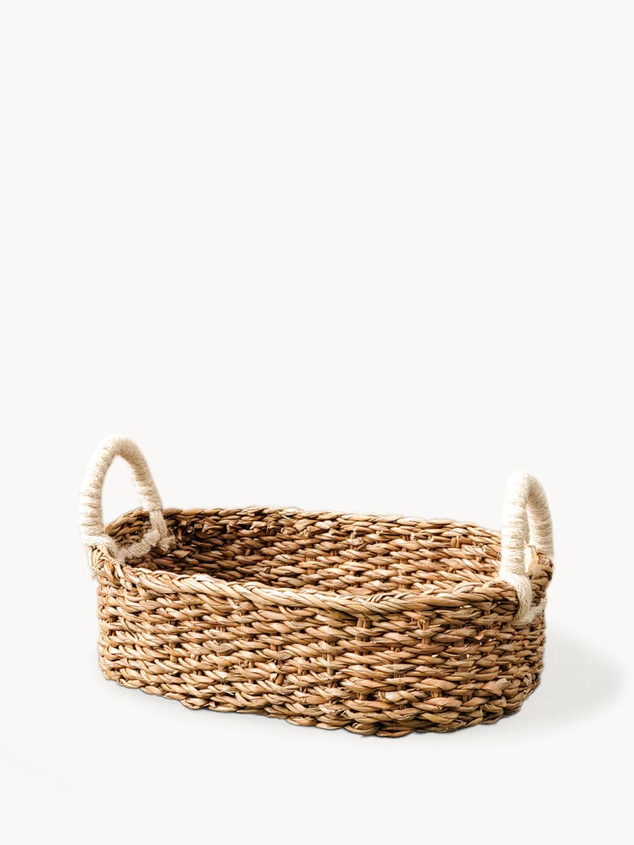 KORISSA Handwoven Seagrass Oval Bread Basket - Natural & White Jute