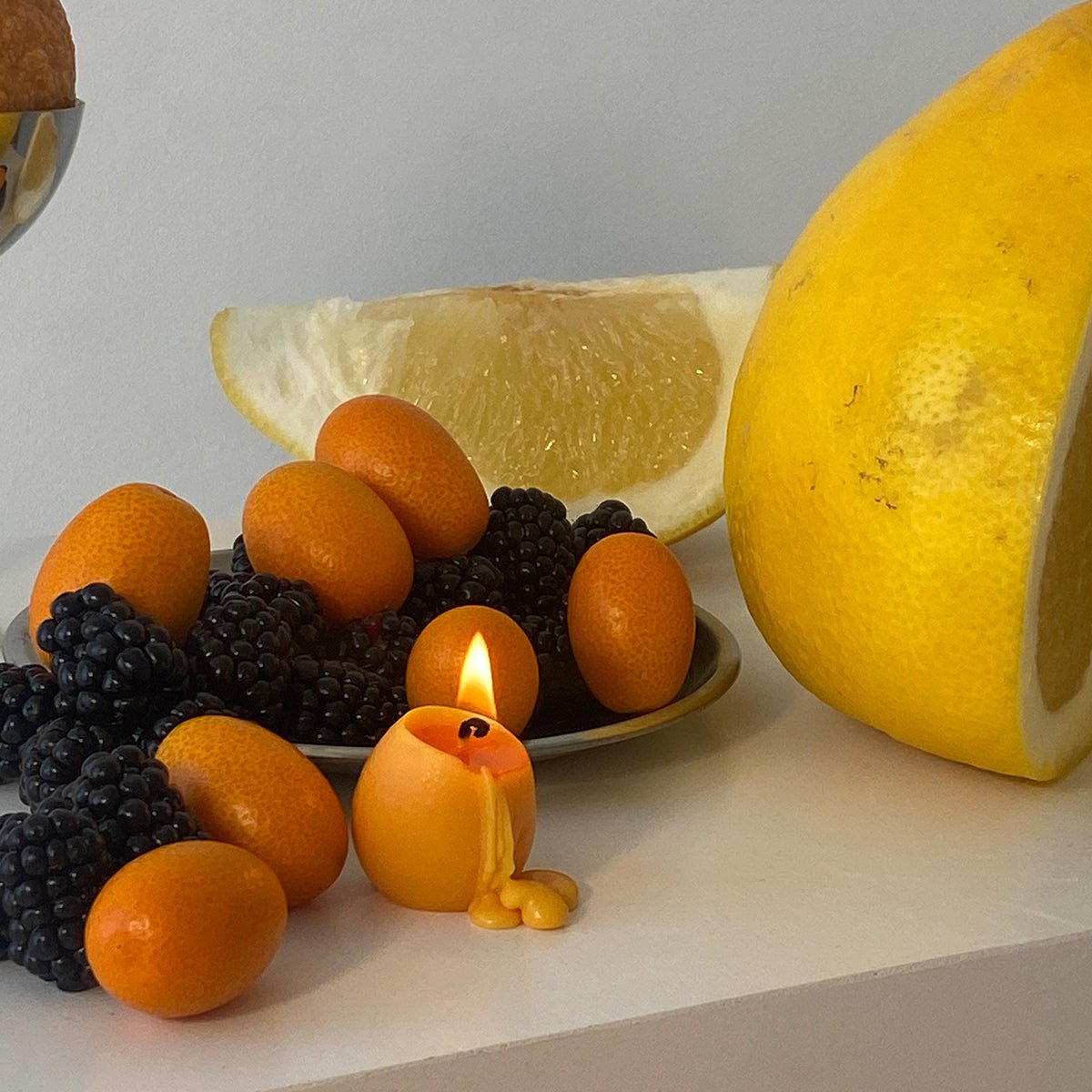 Scandles Kumquat Candles - 8 Pack - lily & onyx