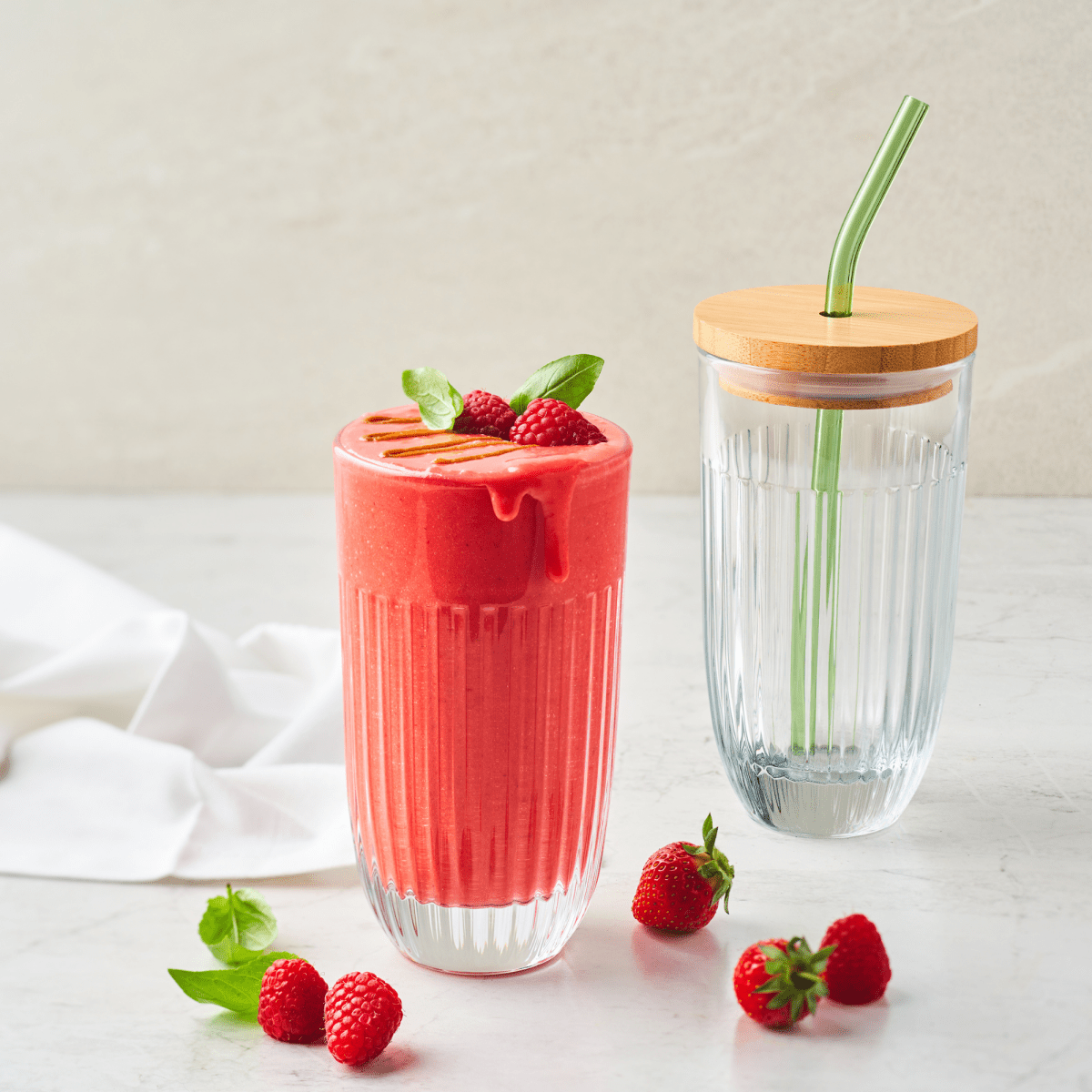 La Rochere NA Ouessant Ribbed Smoothie Glass with Bamboo Lid & Glass Straw