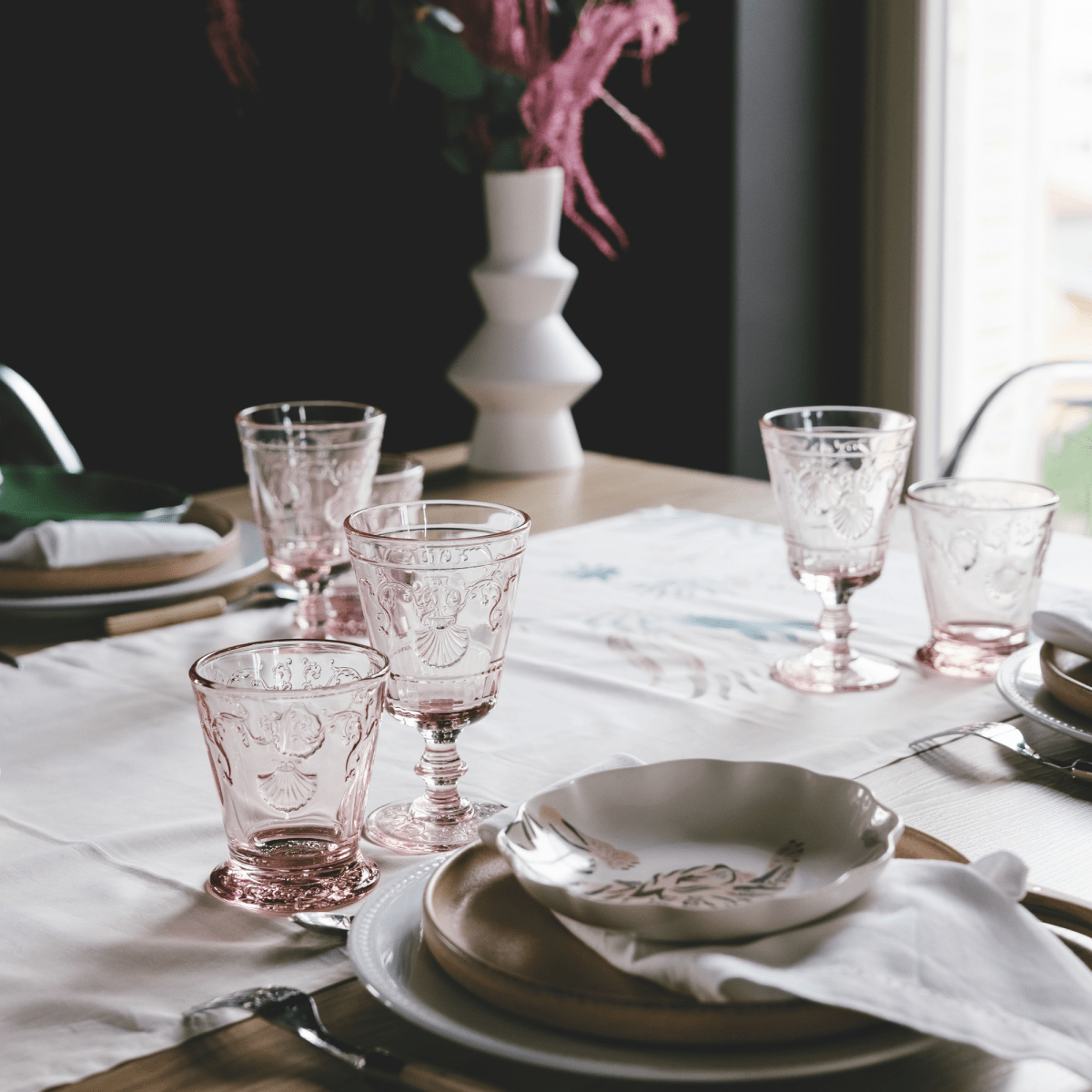 La Rochere NA Versailles Rose Pink Stemmed Wine Glasses, Set of 6 | French Crystal Glassware