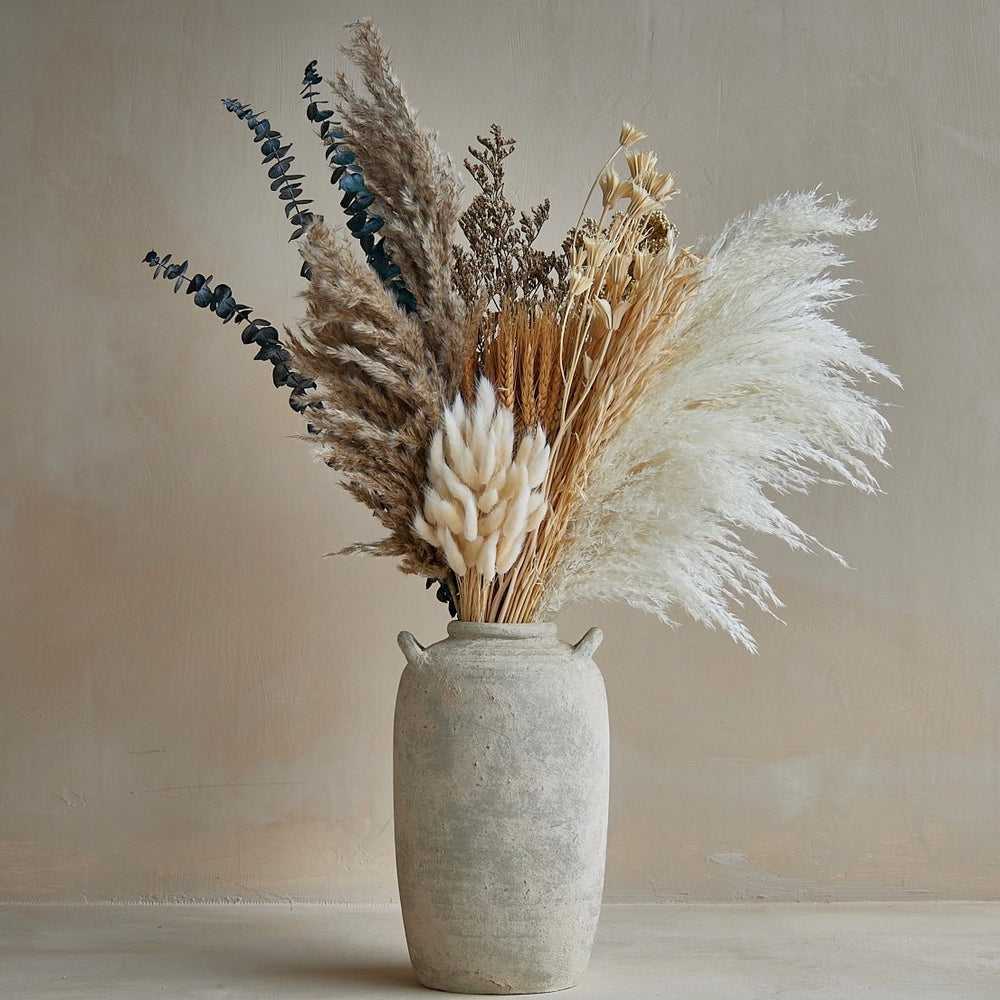 
                      
                        For Love Of Pampas Large Dried Flower Set - lily & onyx
                      
                    