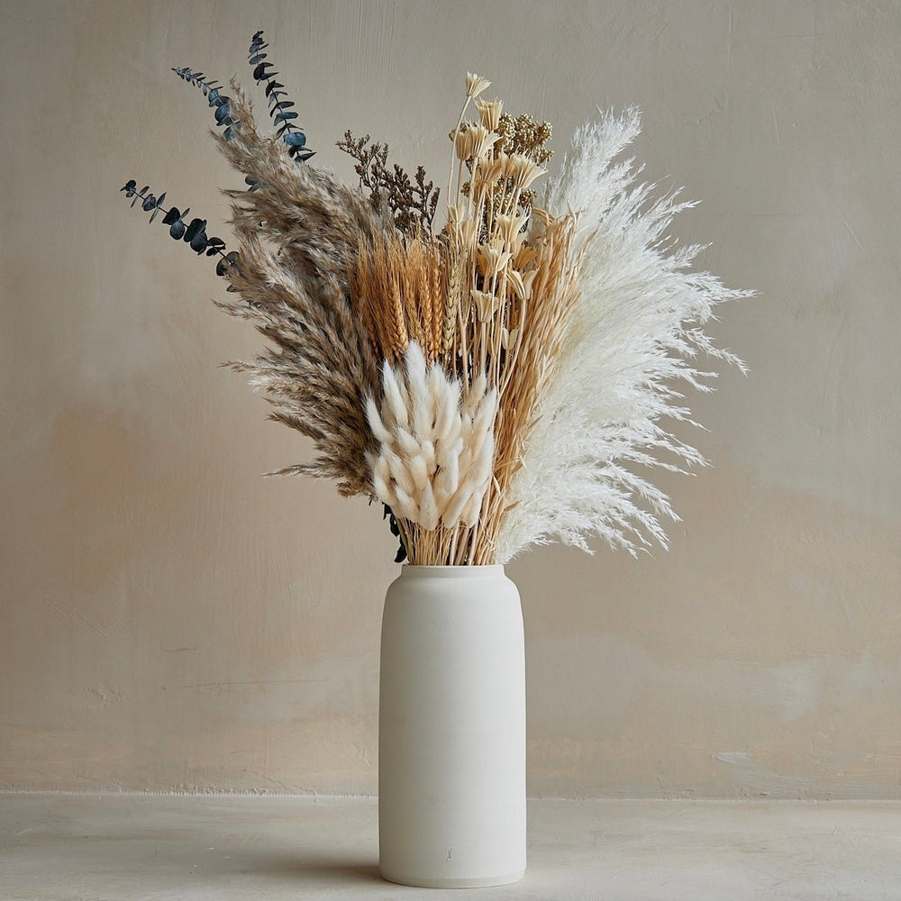 
                      
                        For Love Of Pampas Large Dried Flower Set - lily & onyx
                      
                    