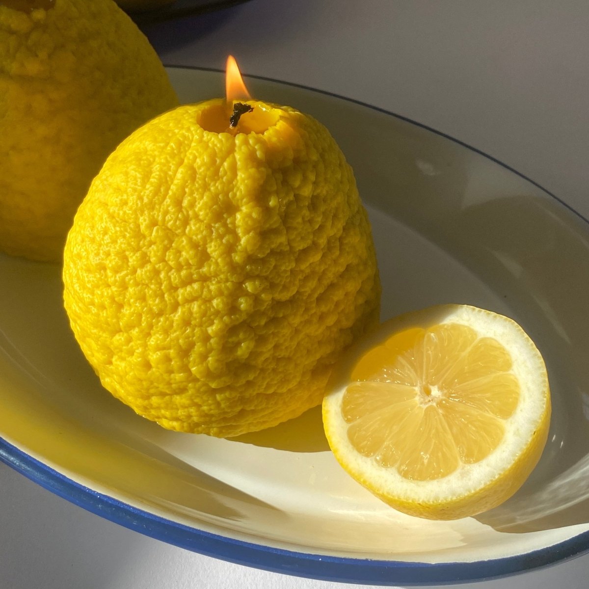 Scandles Large Ponderosa Lemon Candle - lily & onyx