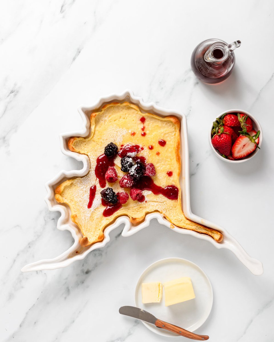 Lark at Home Alaska State Porcelain Platter 15" - Oven Safe White Serving Dish