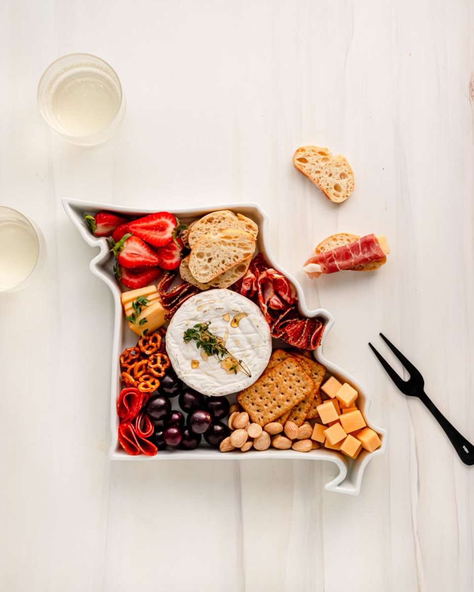 Lark at Home Missouri State Porcelain Baking Dish - 12.75" White Oven - Safe