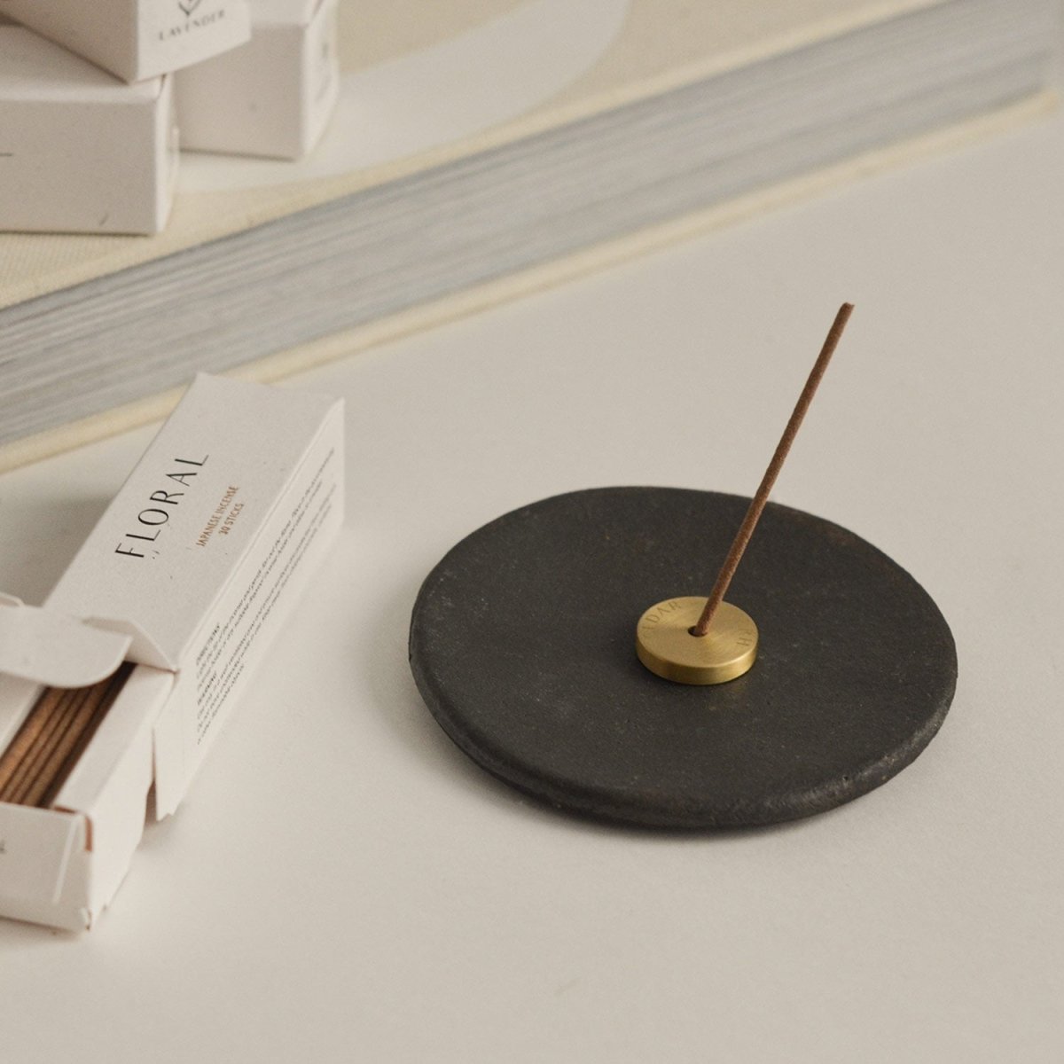 CEDAR AND MYRRH Lavender Japanese Incense Stick Set with Brass Holder – 30 Sticks - lily & onyx