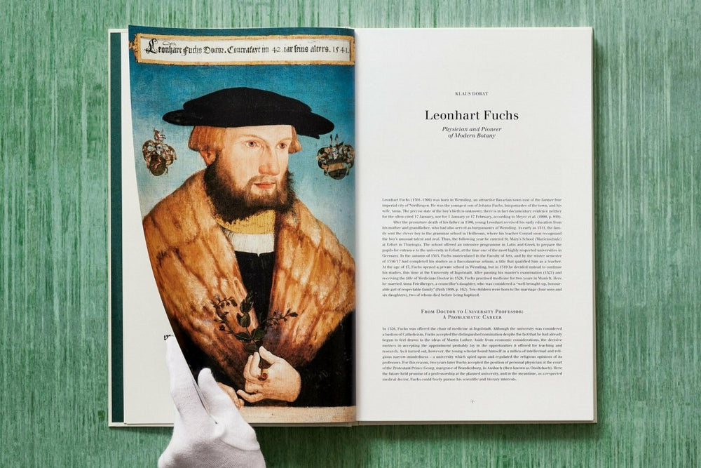 
                      
                        TASCHEN Leonhart Fuchs. The New Herbal (English) - lily & onyx
                      
                    