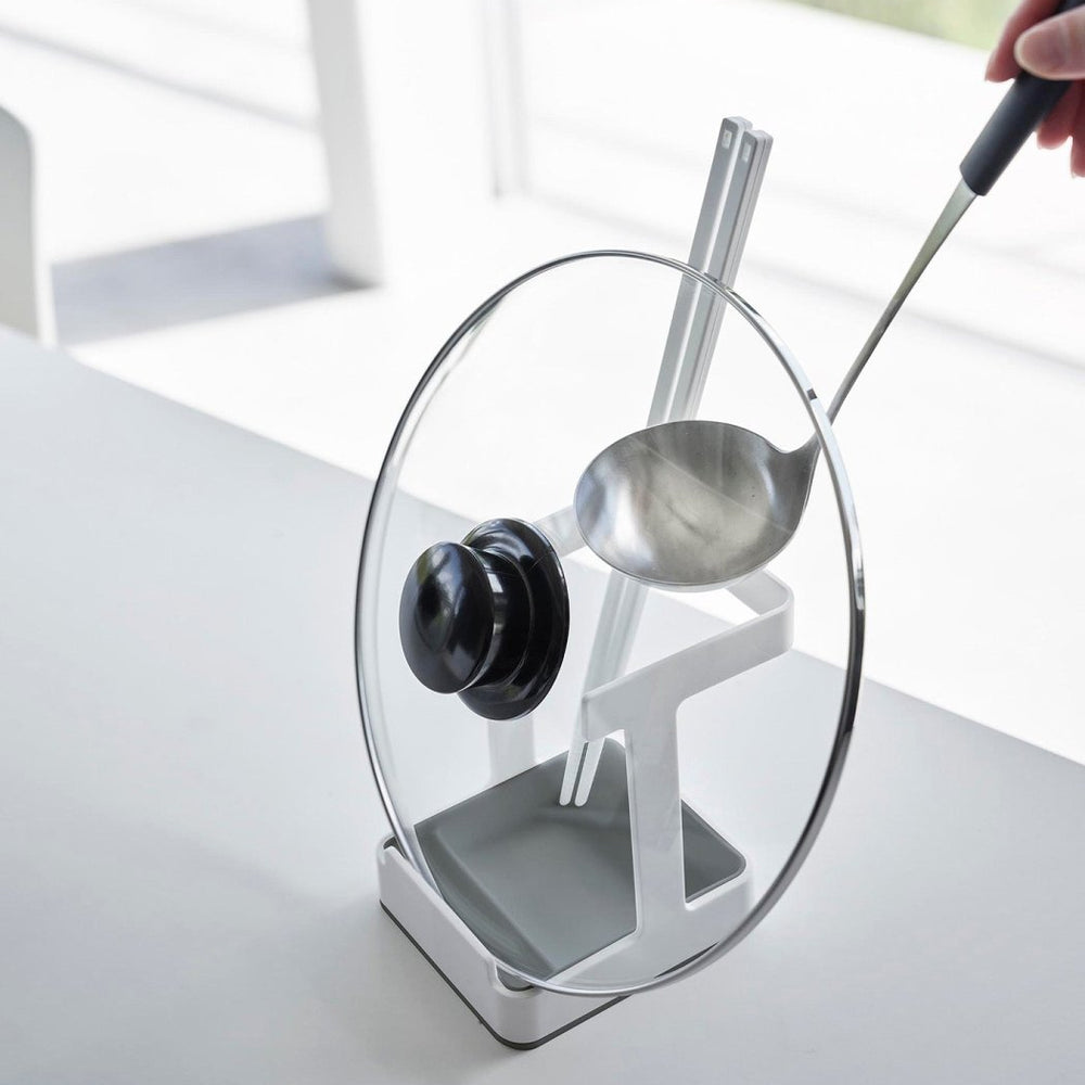 
                      
                        Yamazaki Home Lid & Ladle Stand, Large - lily & onyx
                      
                    