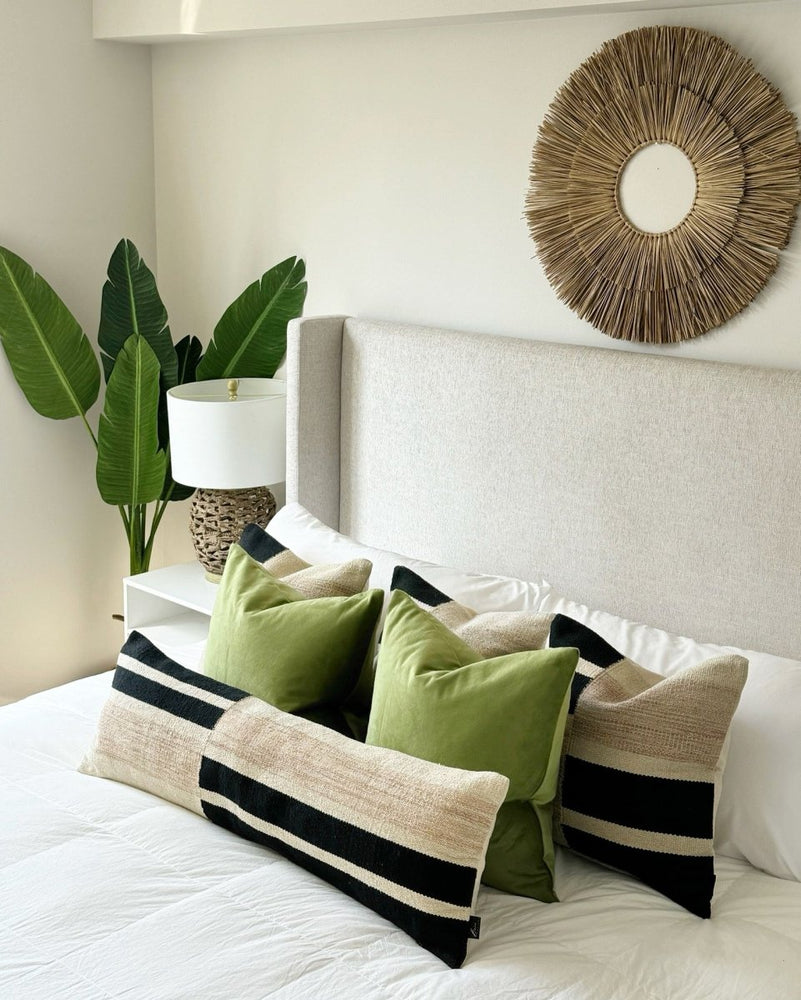 
                      
                        Busa Designs Limon Green Velvet Pillow Cover - lily & onyx
                      
                    