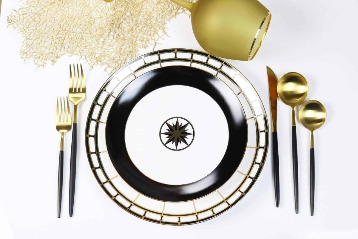 little white dish Gold Izmir Dinner Plates – Set of 4 | 14k Gold Fine China
