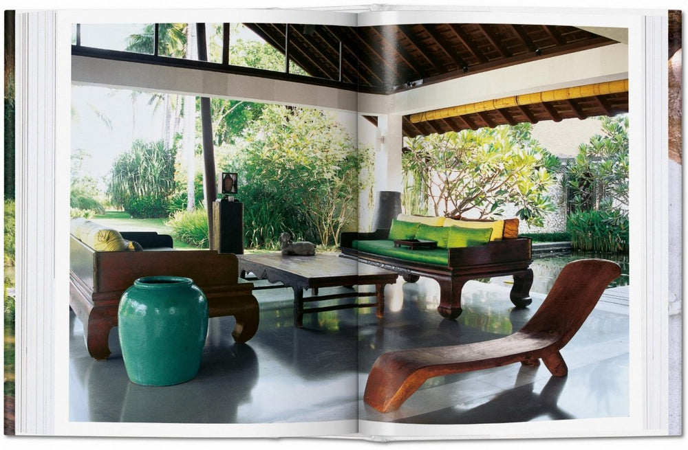 
                      
                        TASCHEN Living in Bali. 40th Ed. (German, French, English)
                      
                    
