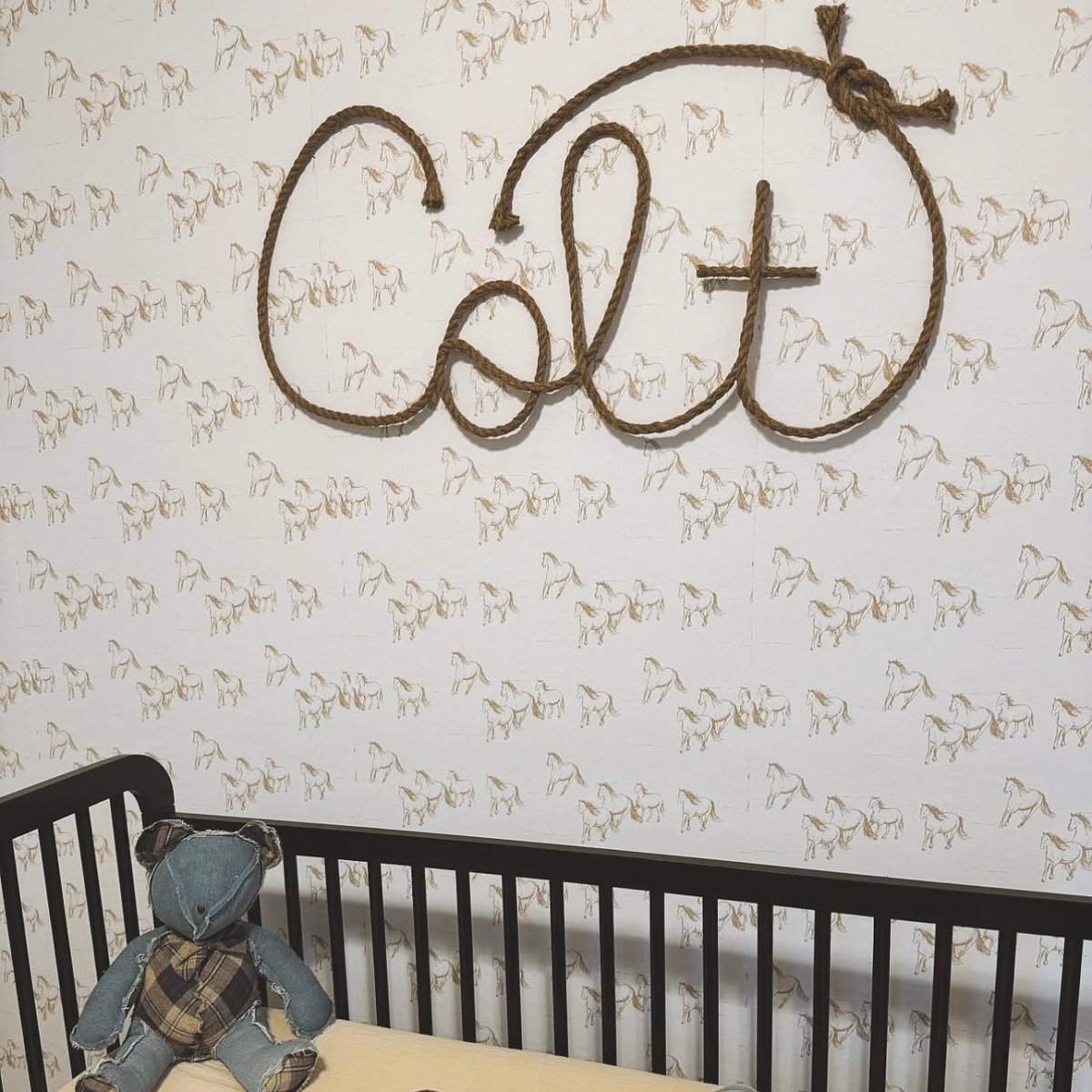 Loomwell Home Goods Leander Wallpaper by Rose Lindo