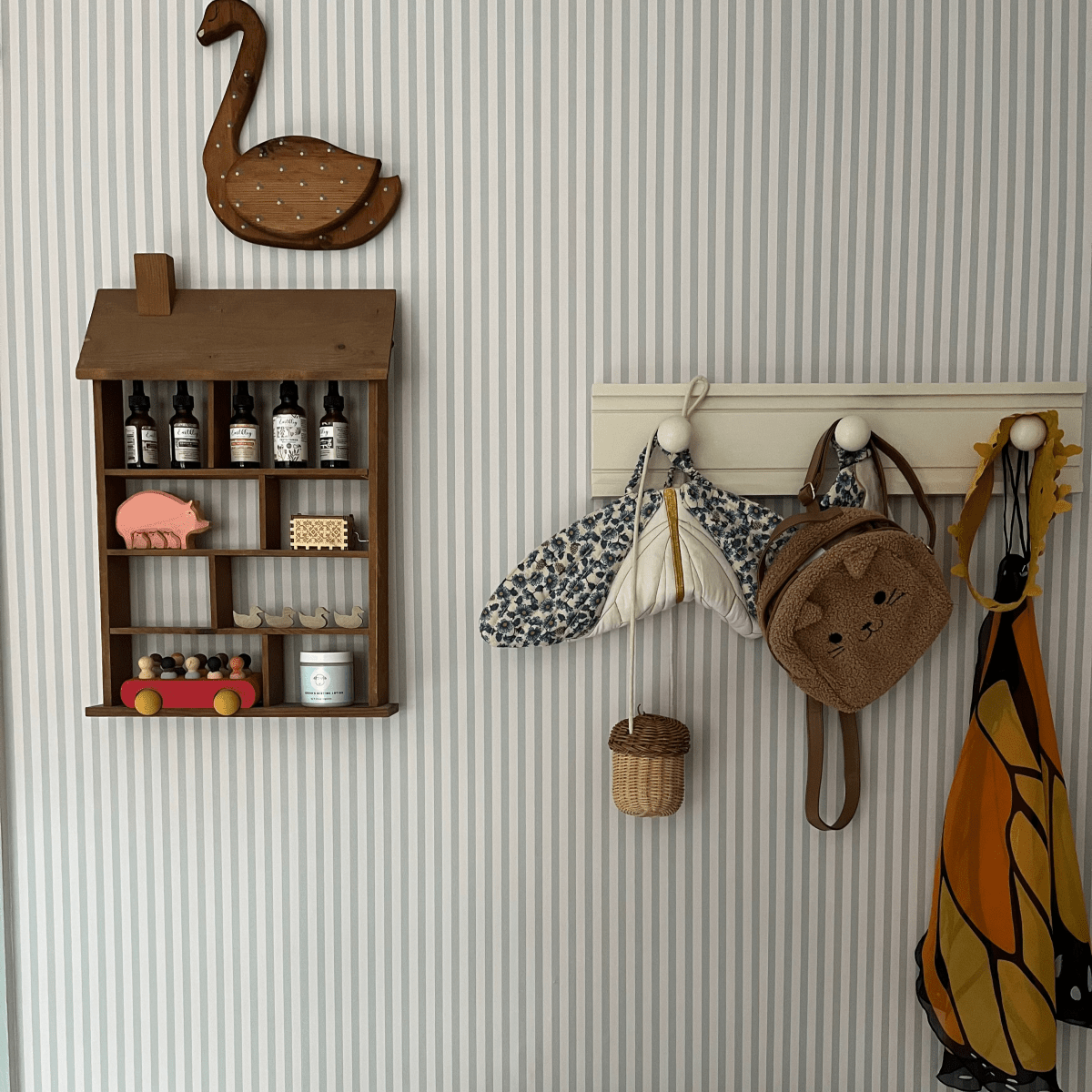 Loomwell Home Goods Meyer Wallpaper