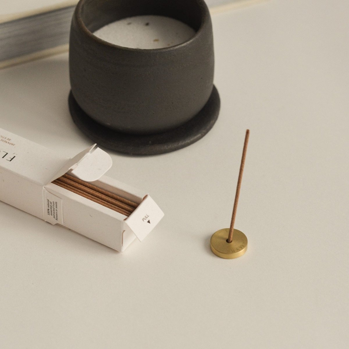 CEDAR AND MYRRH Lotus Japanese Incense Stick Set with Brass Holder – 30 Sticks - lily & onyx