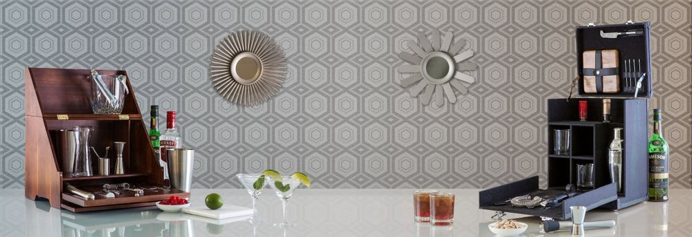 
                      
                        Picnic Time Family of Brands Madison Acacia Tabletop Bar Set - lily & onyx
                      
                    
