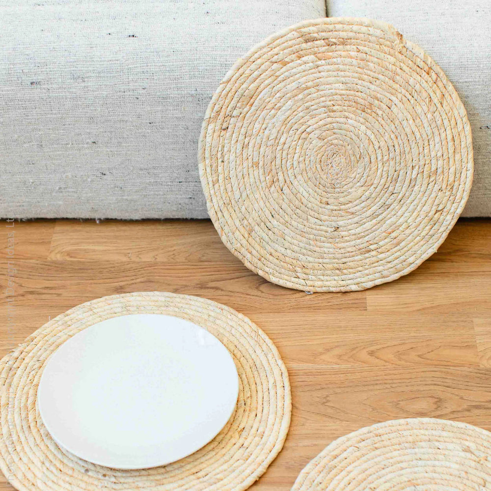 
                      
                        texxture Maiz Corn Husk Placemat - lily & onyx
                      
                    