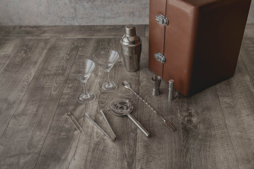 
                      
                        Picnic Time Family of Brands Manhattan Cocktail Case - lily & onyx
                      
                    