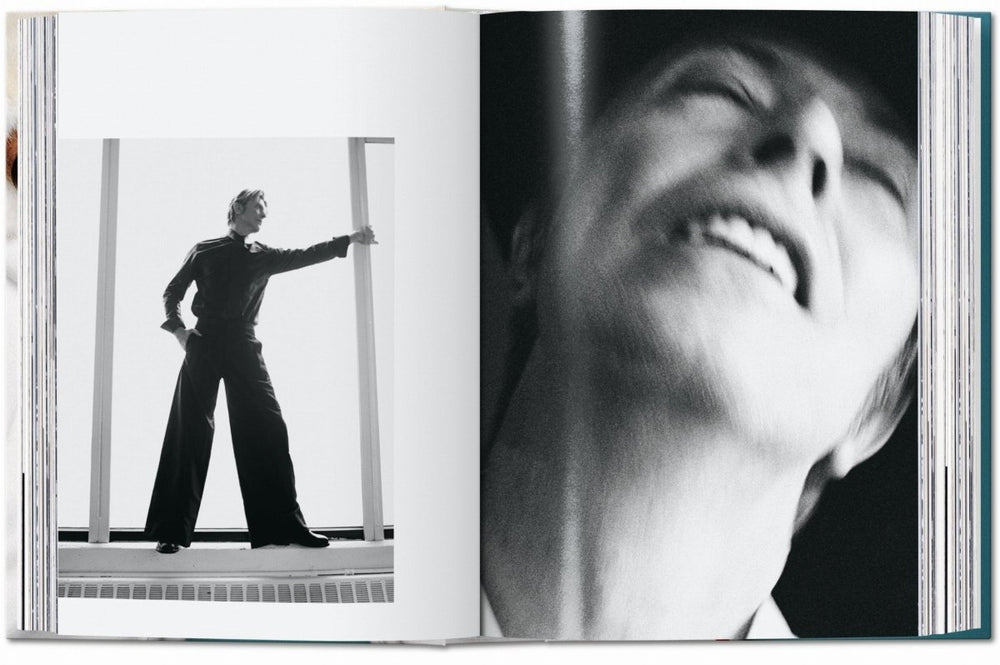
                      
                        TASCHEN Mario Testino. SIR. 40th Ed. (German, French, English)
                      
                    