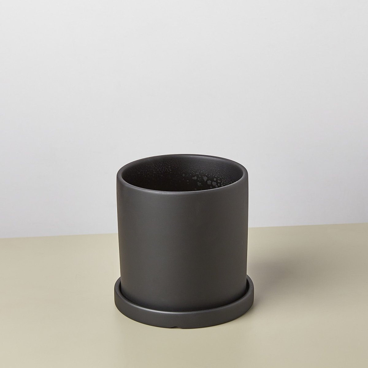lily & onyx Matte Finish Cylinder Plant Pot with Saucer