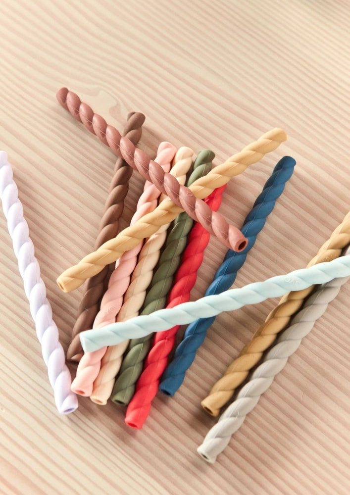 
                      
                        oyoy.us Mellow Silicone Straw, Set of 6 - Caramel/Blue - lily & onyx
                      
                    