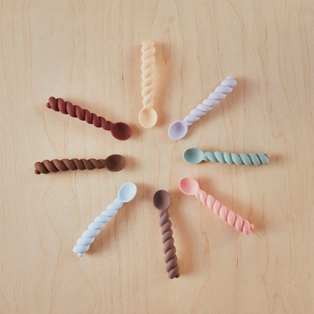 
                      
                        oyoy.us Mellow Spoons, Set of 3 - Lavender / Vanilla / Light Rubber - lily & onyx
                      
                    