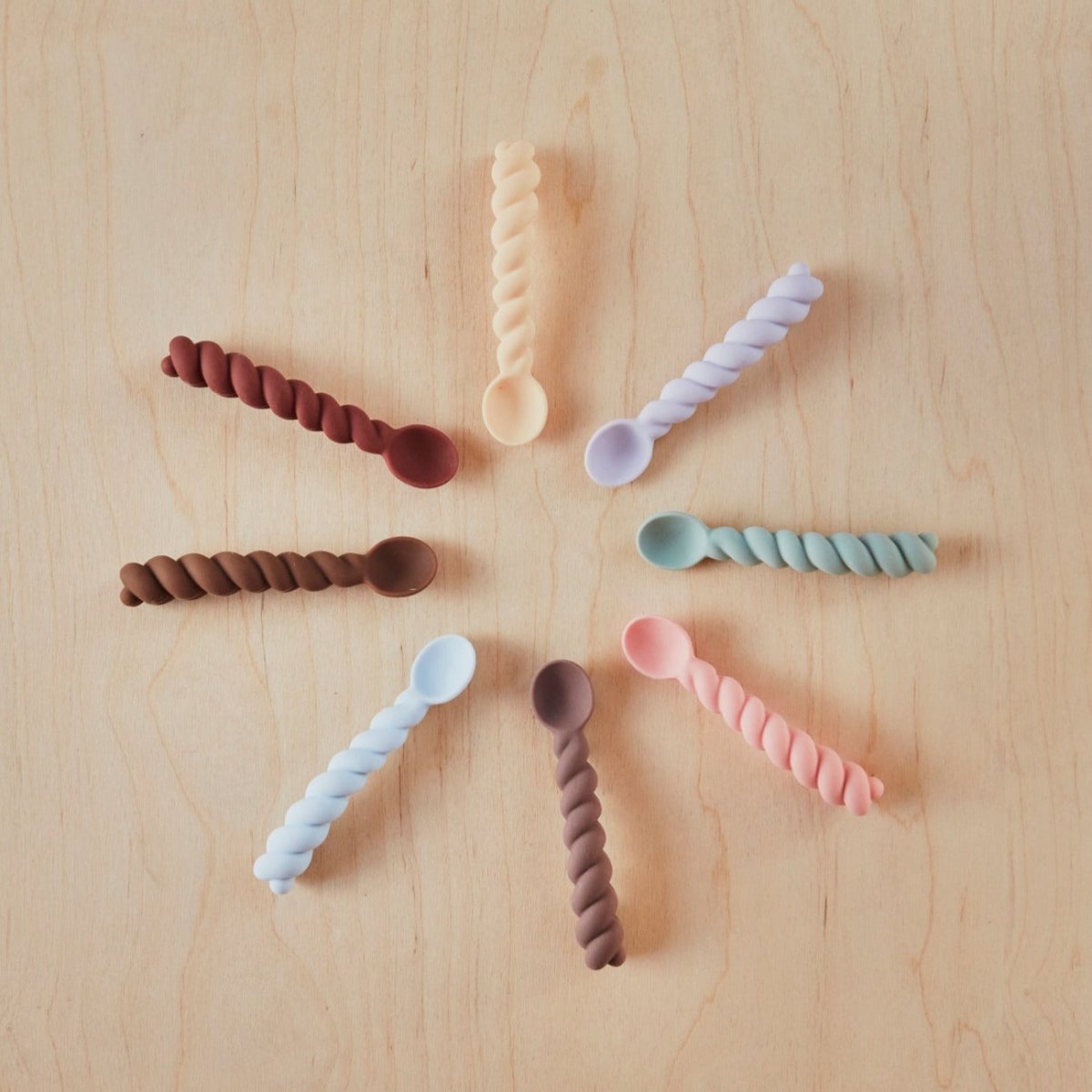 oyoy.us Mellow Spoons, Set of 3 - Lavender / Vanilla / Light Rubber - lily & onyx