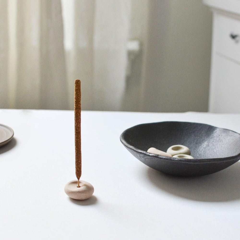 CEDAR AND MYRRH Mini Beige Ceramic Pebble Incense Holder - lily & onyx