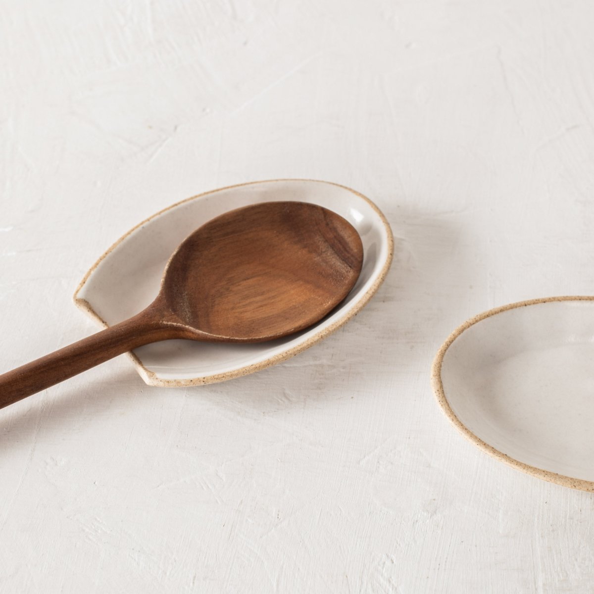 CONVIVIAL Minimal Stoneware Spoon Rest - lily & onyx