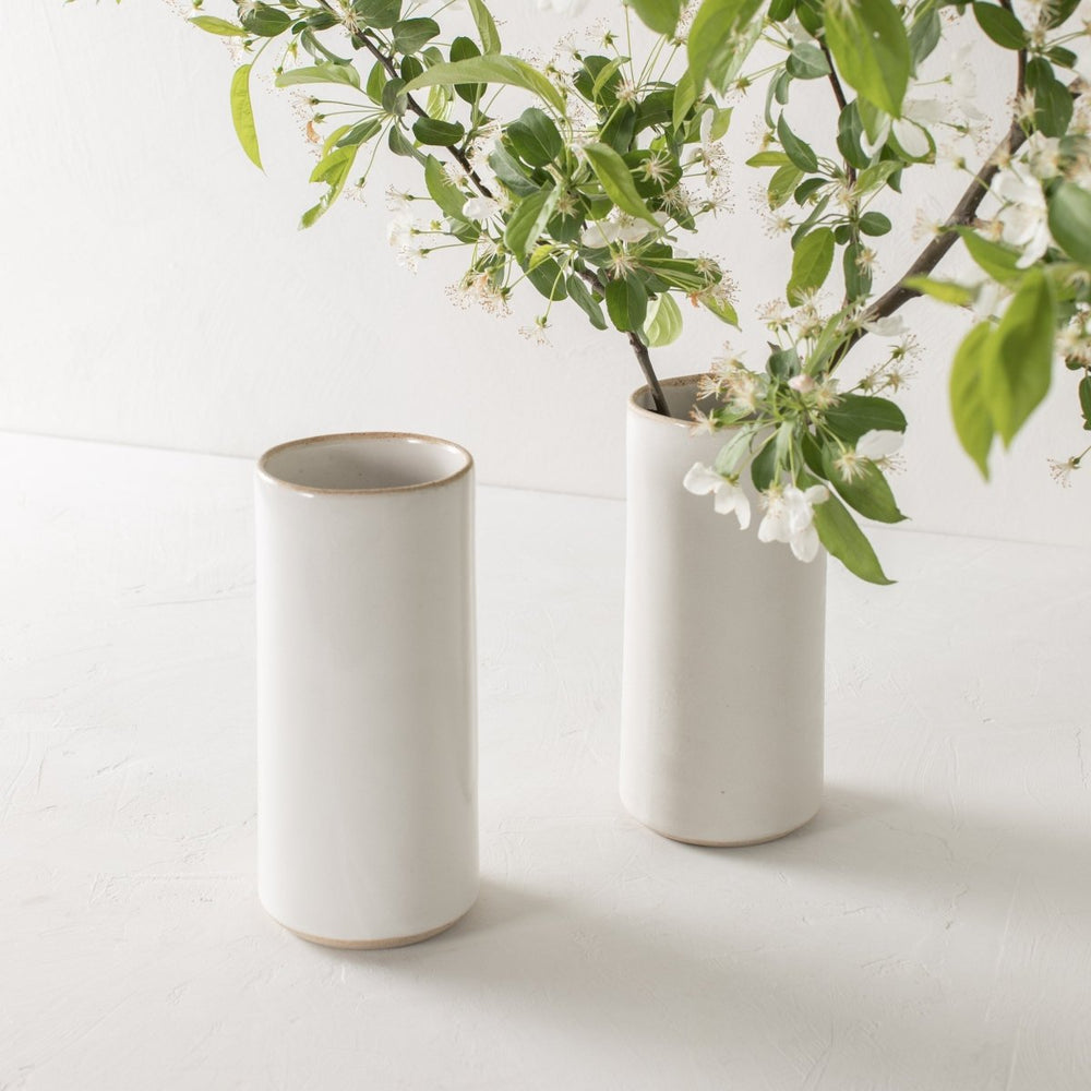 
                      
                        CONVIVIAL Minimal Vase | Stoneware - lily & onyx
                      
                    