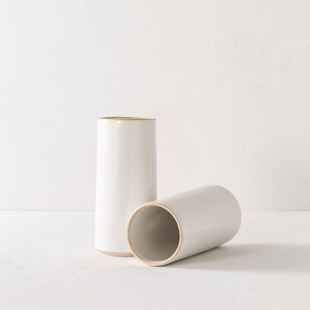 
                      
                        CONVIVIAL Minimal Vase | Stoneware - lily & onyx
                      
                    