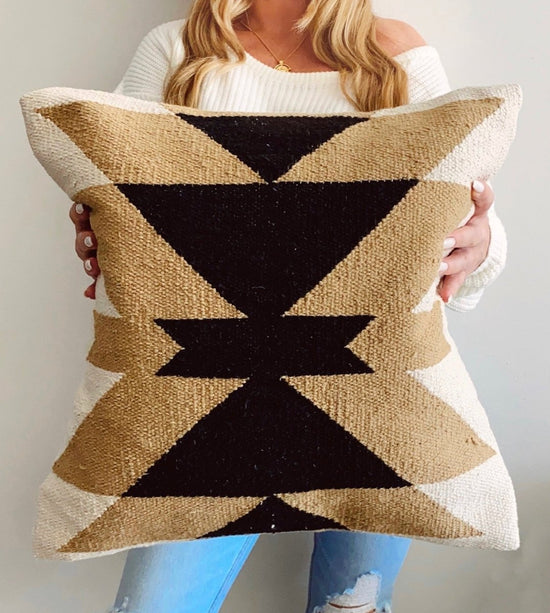 Busa Designs Montana Pillow Cover - lily & onyx