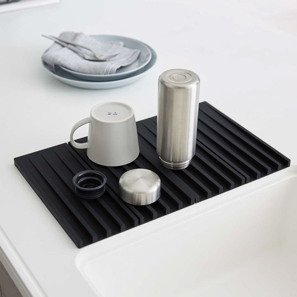 
                      
                        Folding Dish Drainer Mat & Trivet - Silicone
                      
                    