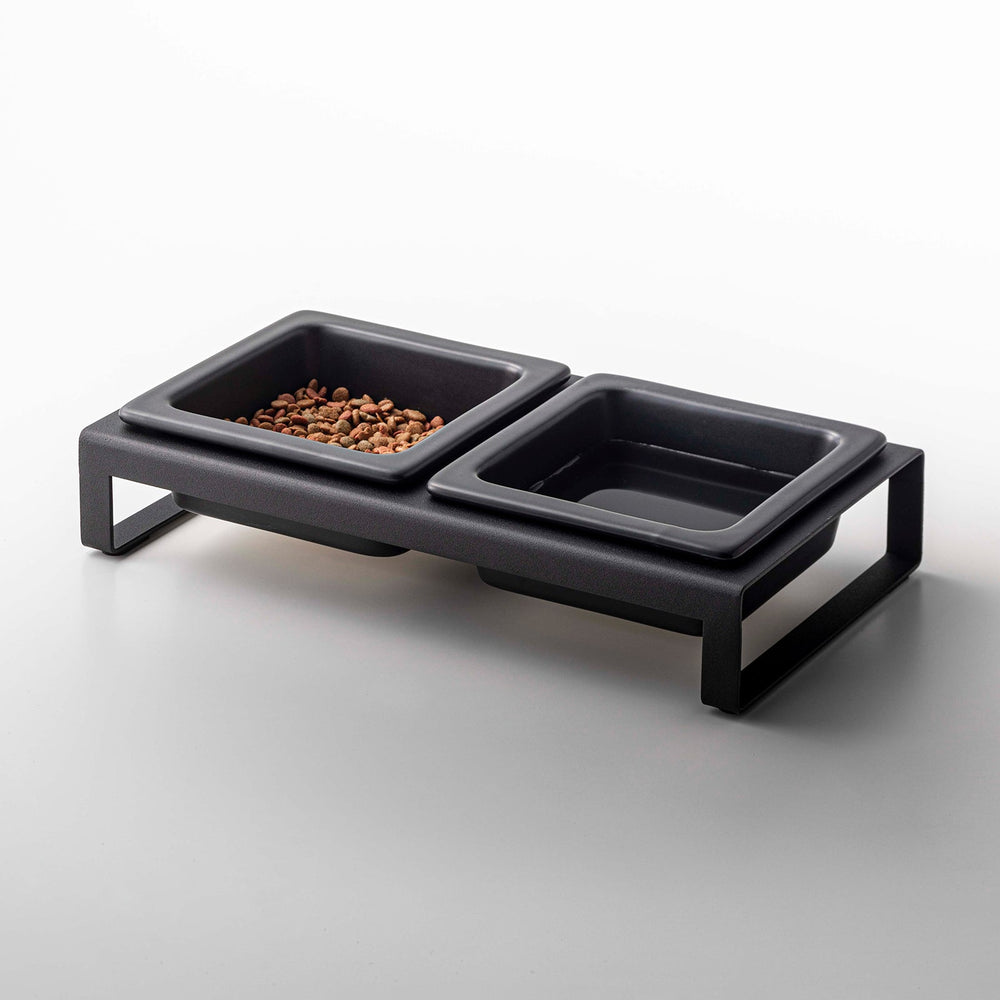 
                      
                        Pet Food Bowl
                      
                    