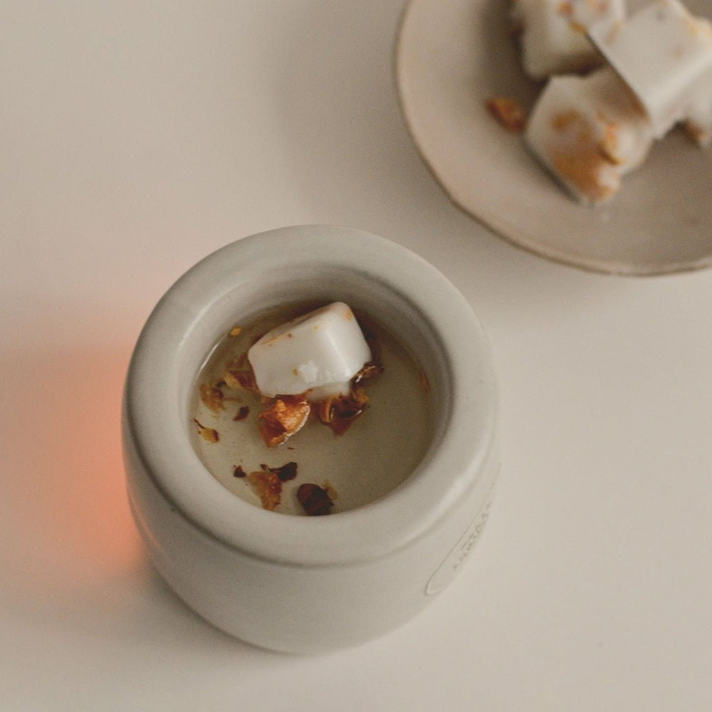 
                      
                        CEDAR AND MYRRH Natural Palo Santo Scented Wax Melts | 6 Cubes - lily & onyx
                      
                    