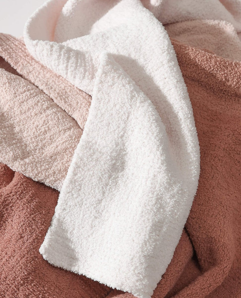 
                      
                        Sunday Citizen Ombre Lightweight Throw - lily & onyx
                      
                    