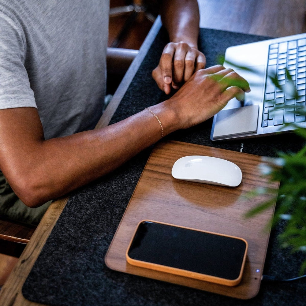 WUDN Oversize Wood Mousepad with 15 watt Wireless Fast Charger - lily & onyx