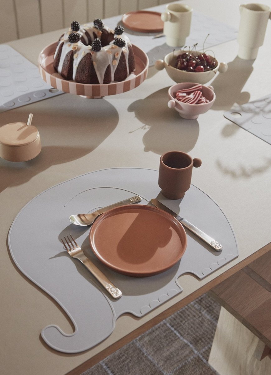 oyoy.us Placemat - Henry Elephant - Pale Blue