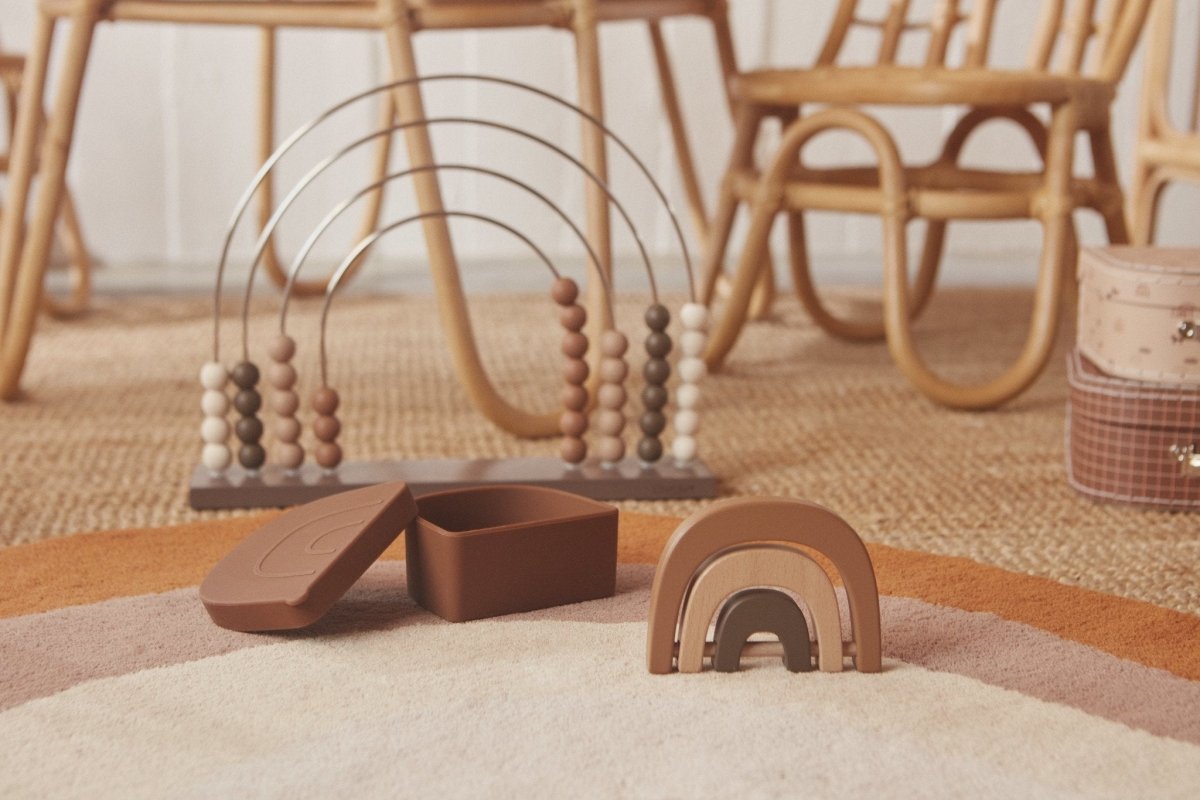 oyoy.us Rainbow Rattle - Nature