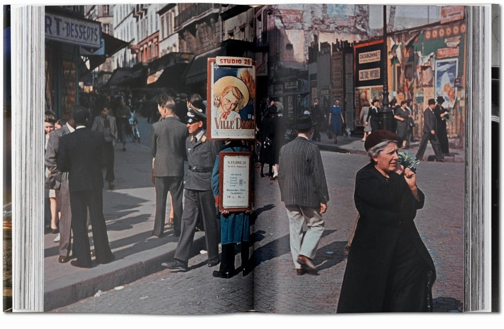
                      
                        TASCHEN Paris. Portrait of a City (German, French, English)
                      
                    