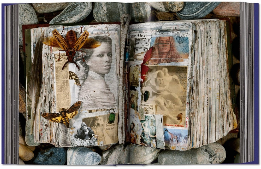 
                      
                        TASCHEN Peter Beard (German, French, English) - lily & onyx
                      
                    