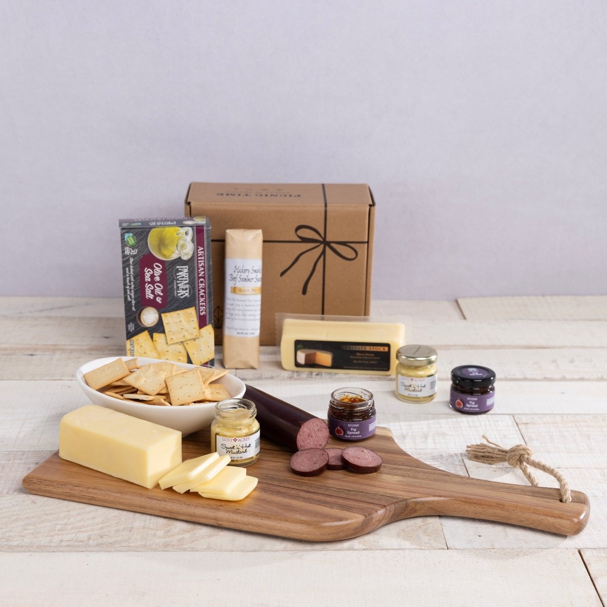 Picnic Time Family of Brands Artisan 18" Charcuterie Board with Gourmet Gift Pack