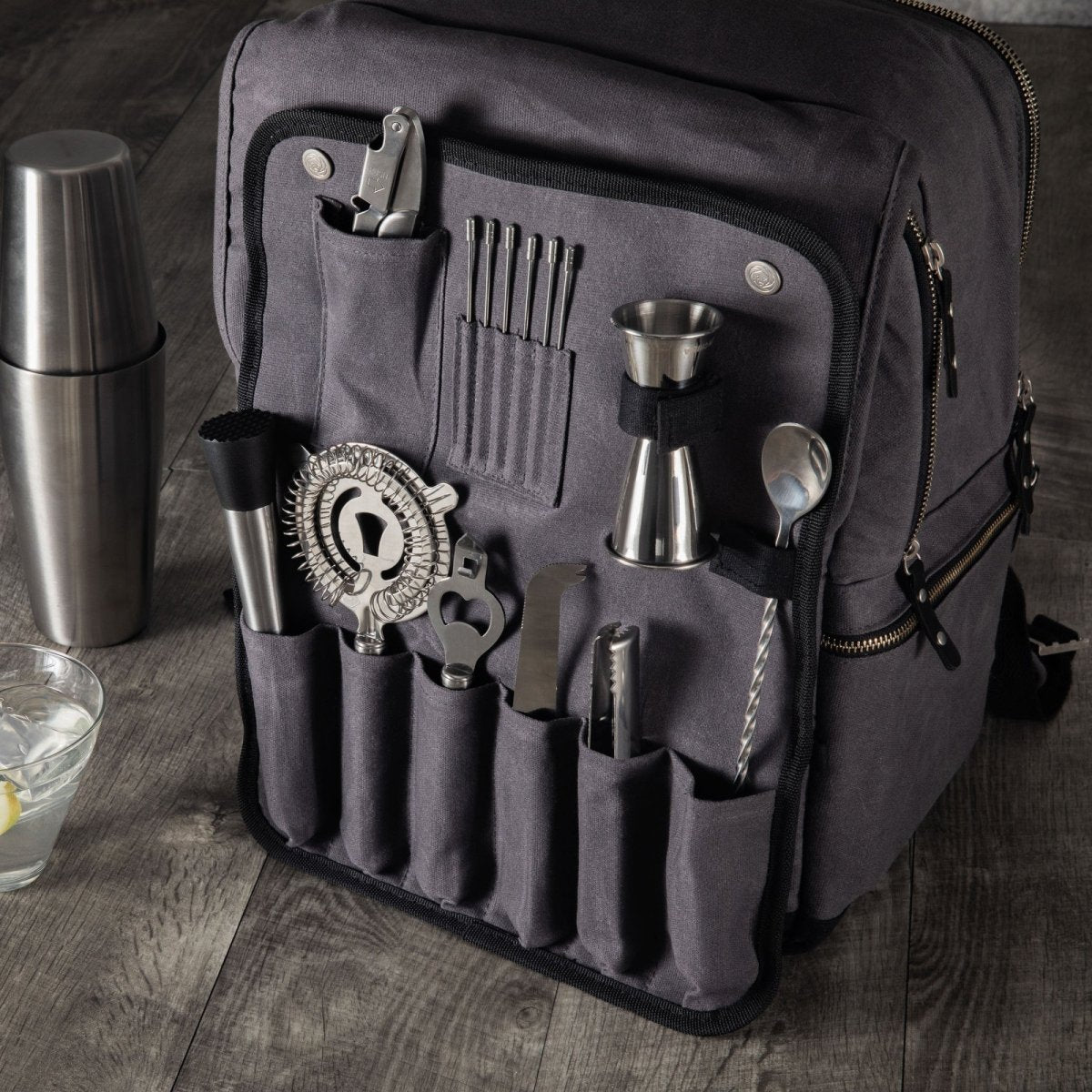 Picnic Time Family of Brands Bar - Backpack Portable Cocktail Set
