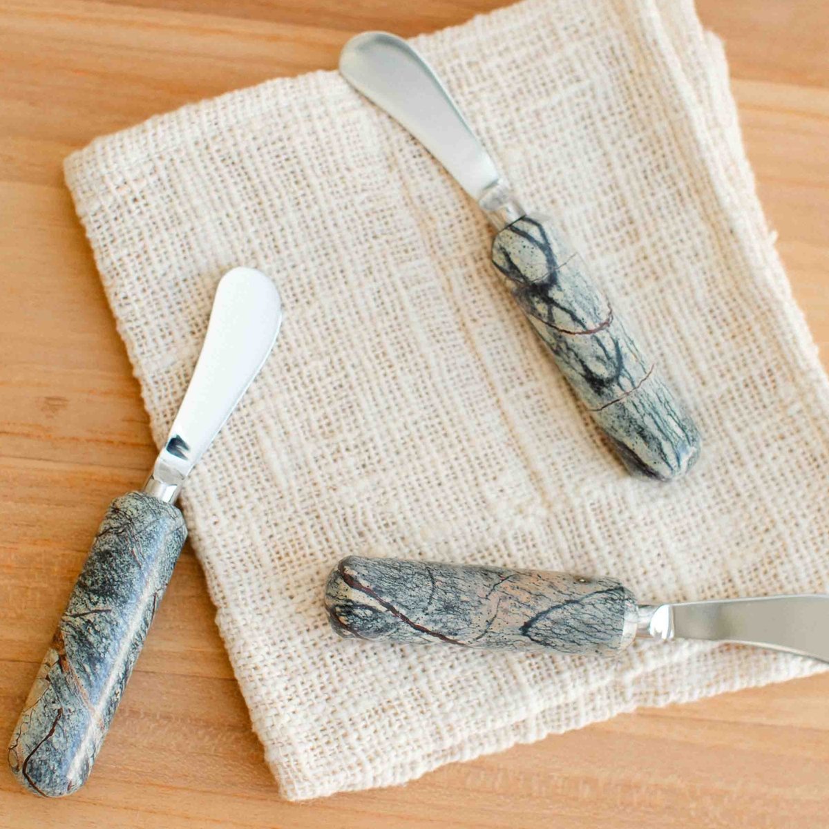 texxture Piedmont™ Marble Cheese Spreaders, Set of 3 - lily & onyx