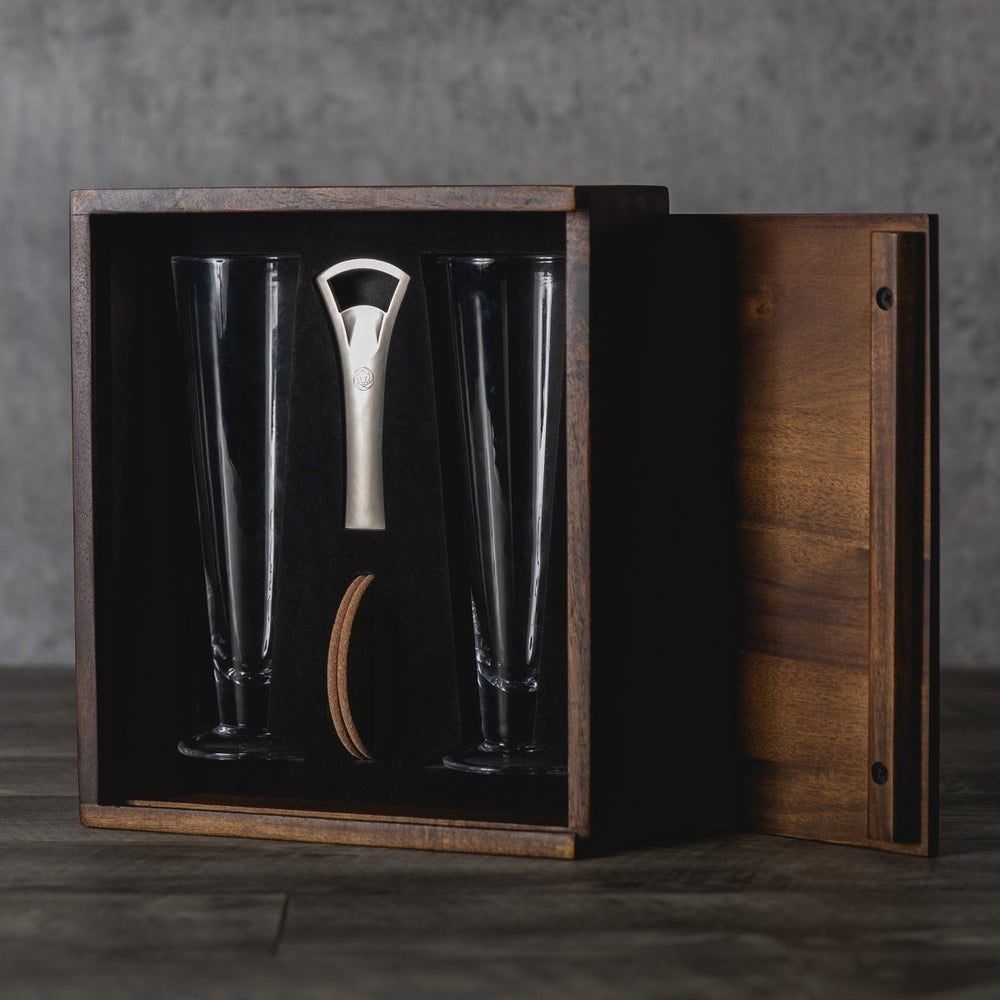 Picnic Time Family of Brands Pilsner Beer Glass Gift Set - lily & onyx