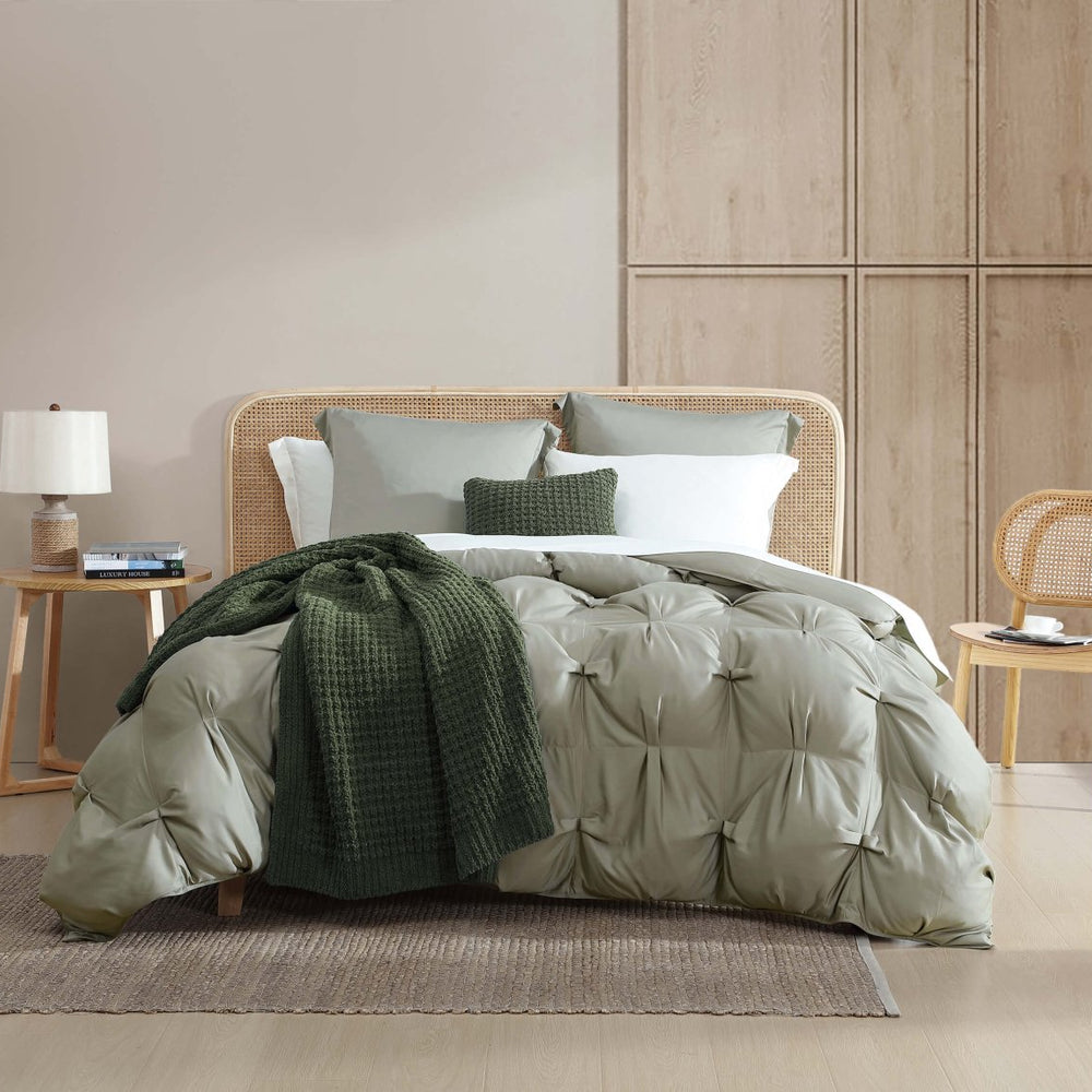 
                      
                        Sunday Citizen Premium Bamboo Bubble Comforter - lily & onyx
                      
                    